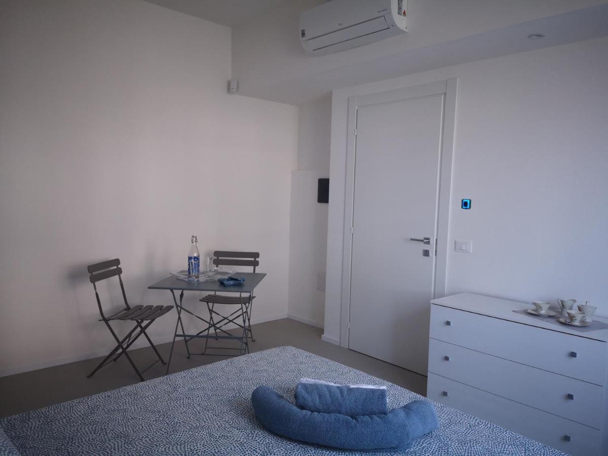 Il Giardino Di Anna - Charming Rooms In Cagliari Luaran gambar